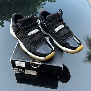 AIR JORDAN 11 RETRO LOW BG